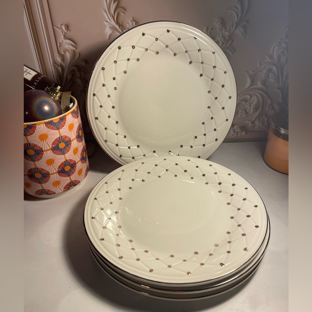 Gibson gold basket dinner plates set of 4